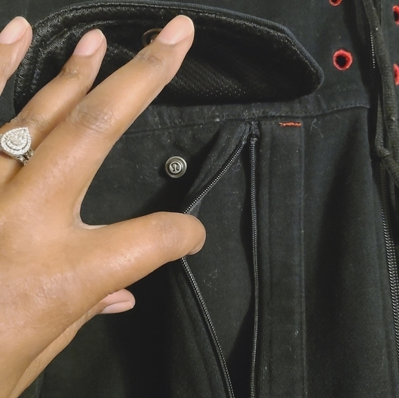 Lululemon | Men's Classic Black Full Zipper Scuba Hoodie Sweatshirt (Size XL) - Picture 6 of 14